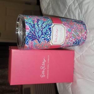 Lilly Pulitzer Stainless Steel 20 oz Tumbler Brand new never used. Has a gift 🎁